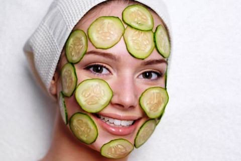 Огіркова маска для обличчя